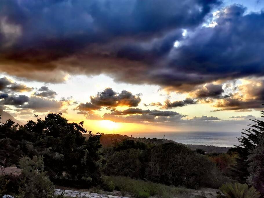 Villa Del Carrubo A Due Passi Dal Mare Di Cefalu Collesano Zimmer foto